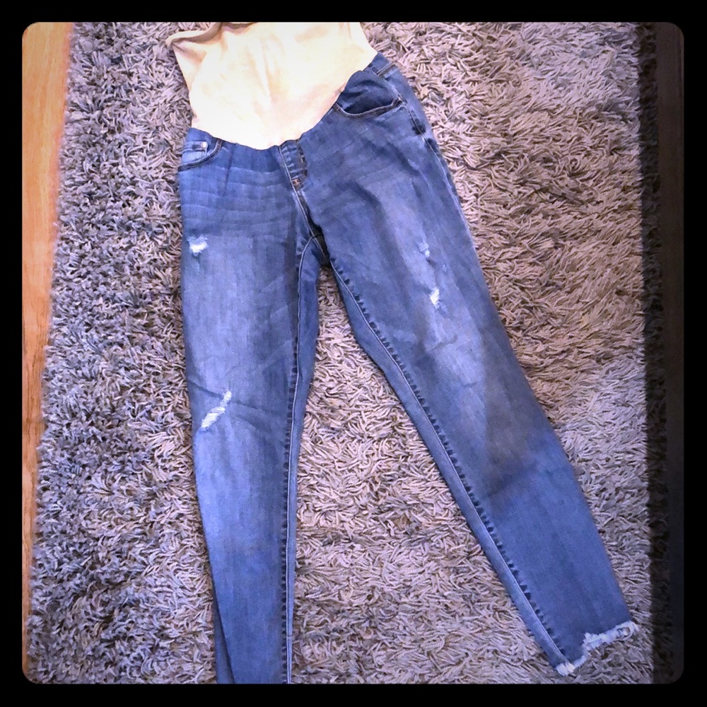 Jessica Simpson MATERNITY SKINNY JEANS